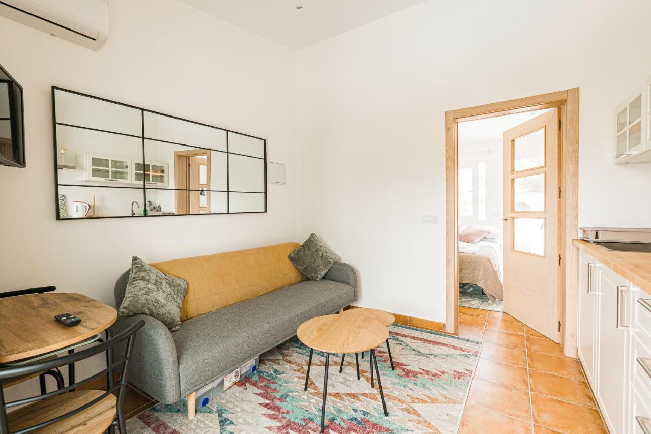 Casa Maria Top Floor Studio Apartment With Swimming Pool 哈维亚 外观 照片