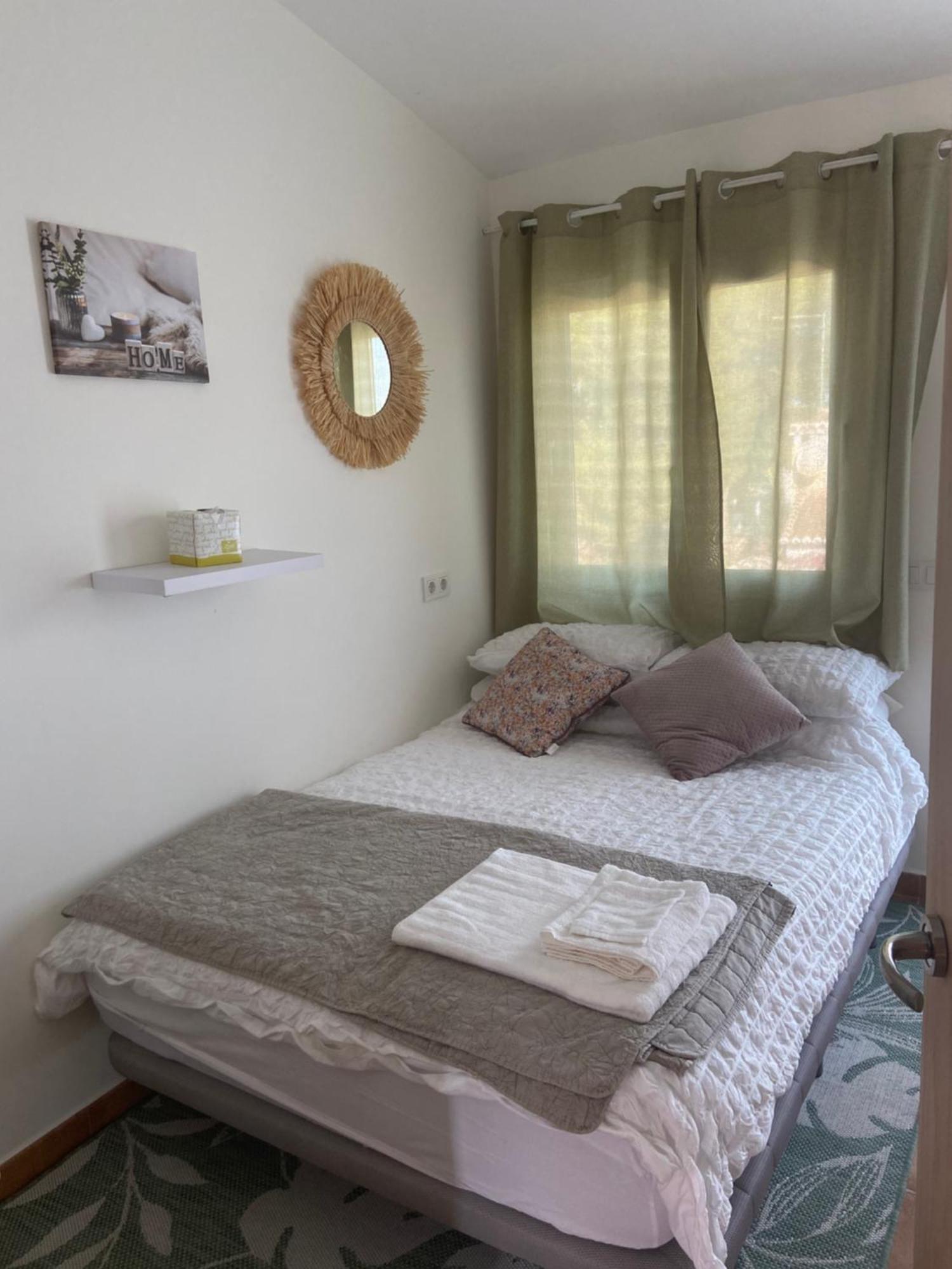Casa Maria Top Floor Studio Apartment With Swimming Pool 哈维亚 外观 照片